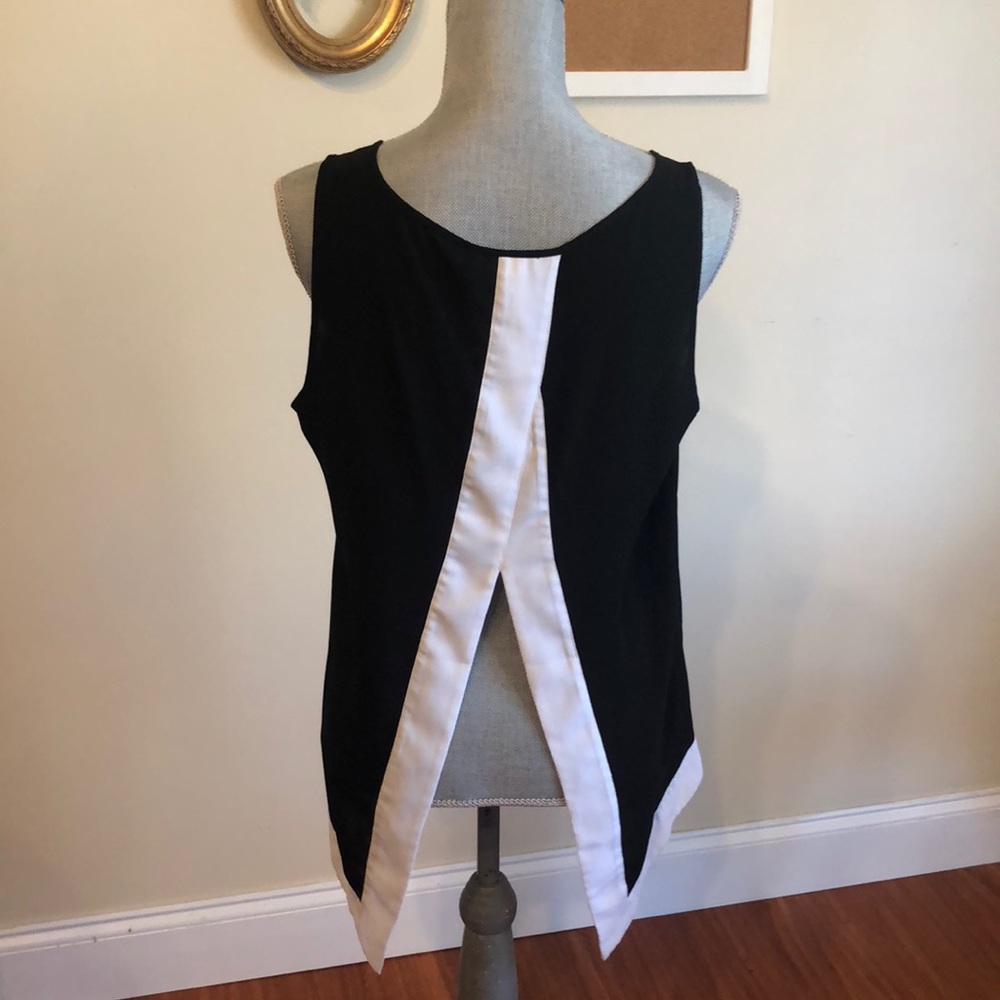 Split-back tank - Picture 2 of 2